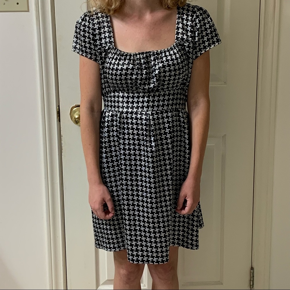 🌷3 for$25🌷Millenium, US M, Black & White Houndstooth Print Fit & Flare Dress